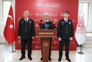 Valim  Akın, 2026 Yılı'nın ilk 4 ayı Asayiş ve Güvenlik Faaliyetleri ile Kurban Bayramı Tedbirleri Değerlendirdi
